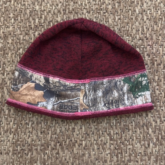 Realtree Edge Camo Fleece Lines Beanie - Picture 3 of 5
